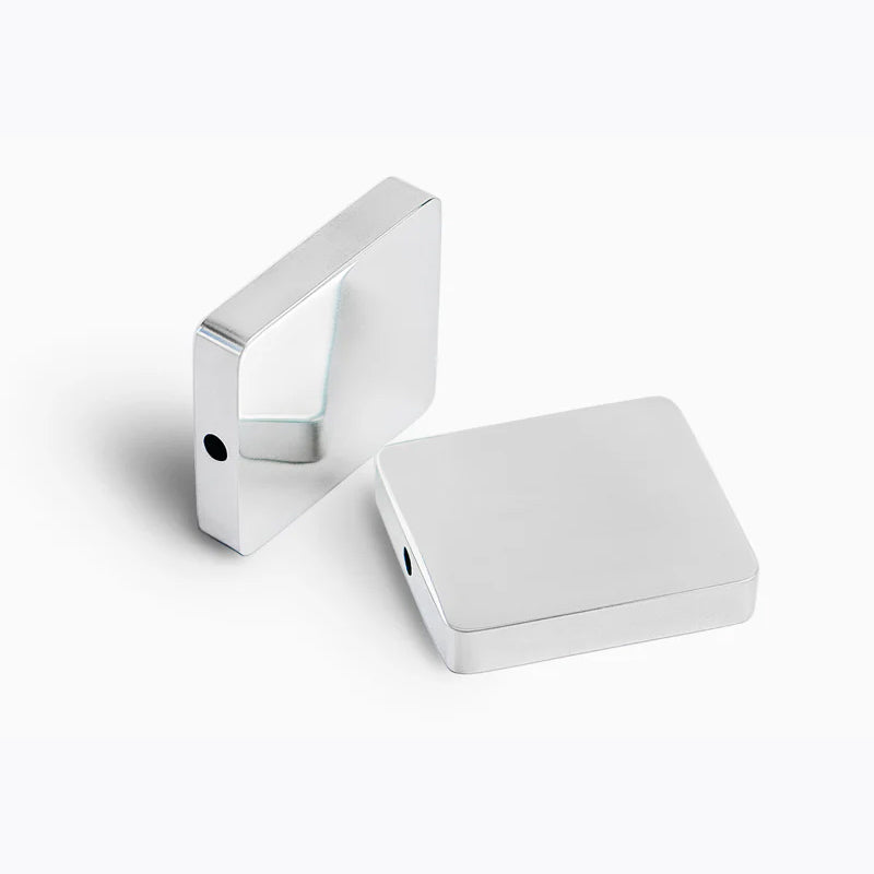 Underarm electrodes made of aluminum to treat excessive sweating of underarms. 